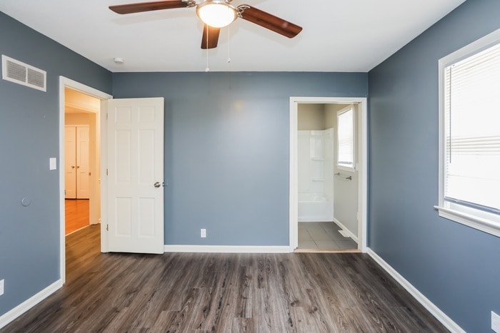 Building Photo - 15001 E 39 Terrace S