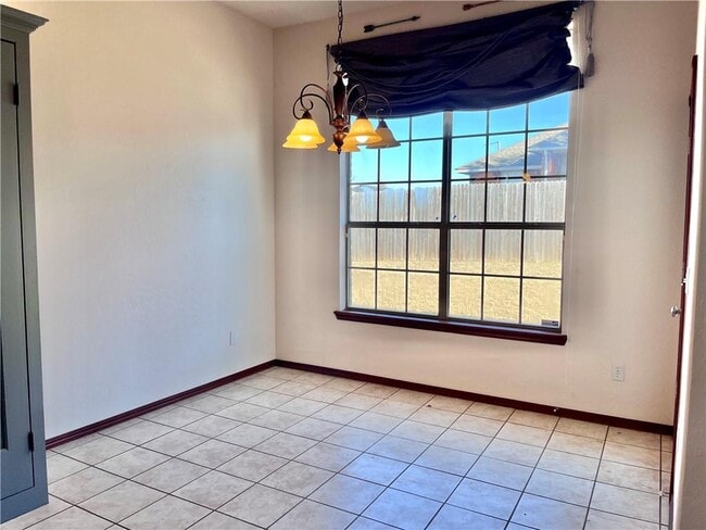 Building Photo - 628 Allison Ln