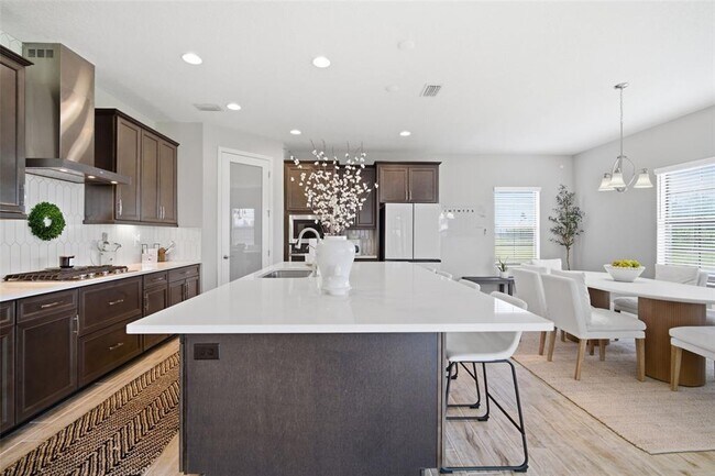 Building Photo - 6396 Roadstead Ct