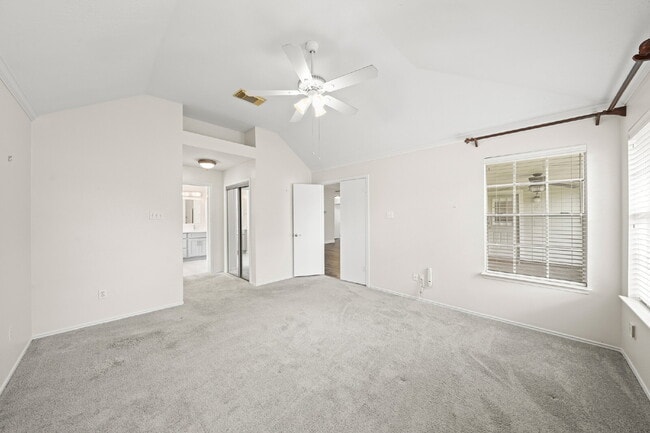 Building Photo - Beautifully updated 3-bedroom, 2-bath single-story home in Pearland's highly sought-after Country...