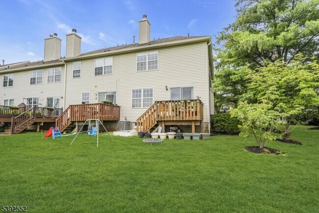Building Photo - 42 Bateman Way