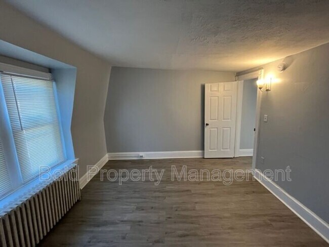 Building Photo - 815 Weiser St