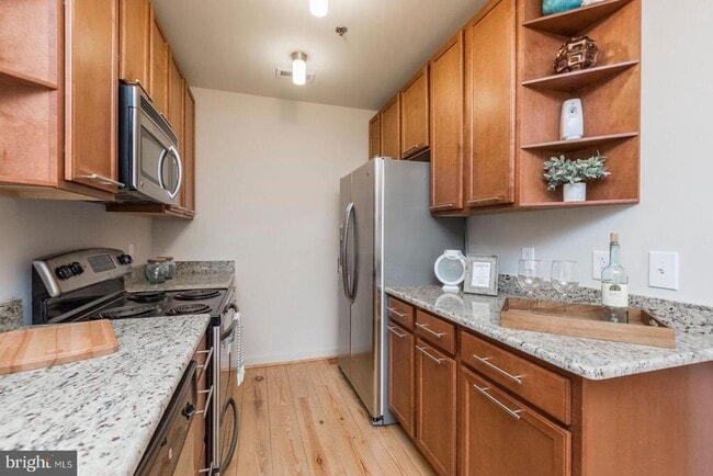 Building Photo - 1200 Walnut St