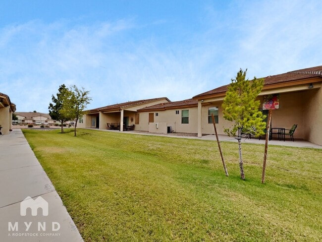 Building Photo - 10960 E Monte Ave