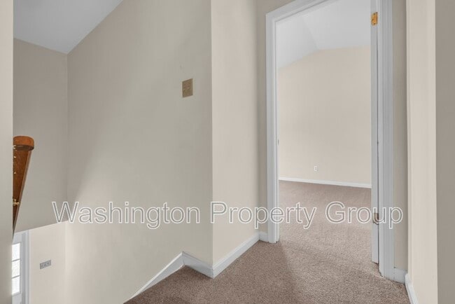 Building Photo - 5602 Grouper Ct