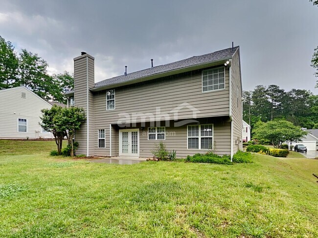 Building Photo - 3254 Ashgrove Ln SW