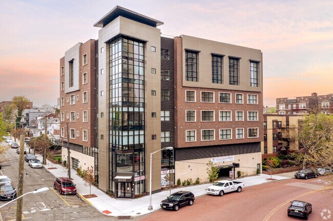 Building Photo - 6025 JFK Blvd E