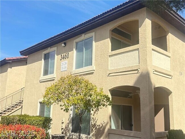 Primary Photo - 3460 Cactus Shadow St