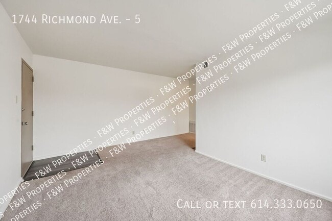 Building Photo - 1744 Richmond Ave