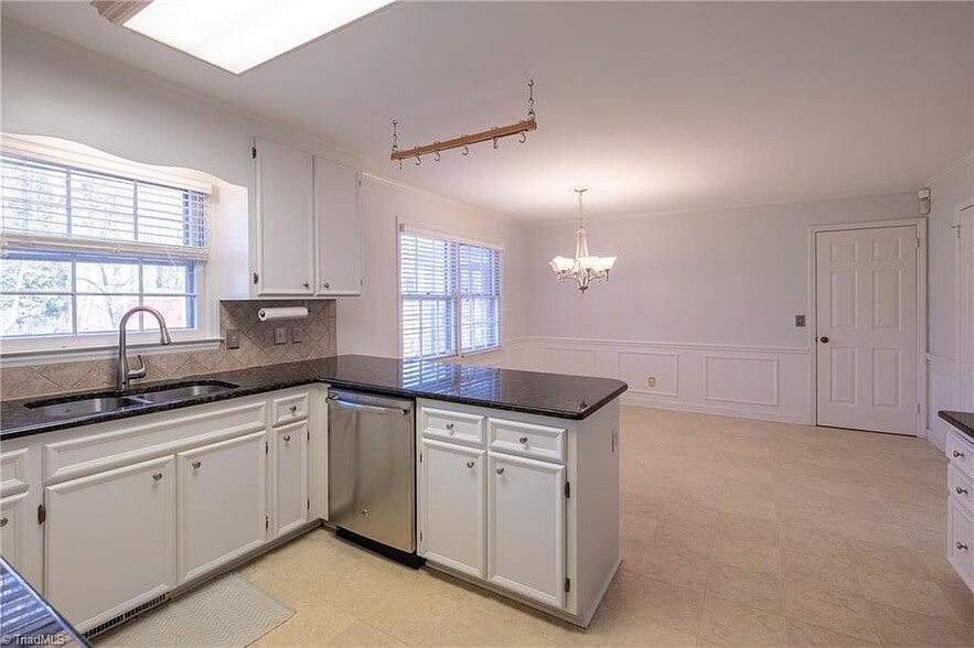 Building Photo - 991 Anglin Mill Rd