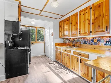 Building Photo - 2347 Byrnes Dr