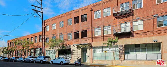 Building Photo - 500 Molino St