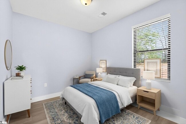 Building Photo - 1403 Lake Bowen Dam Rd