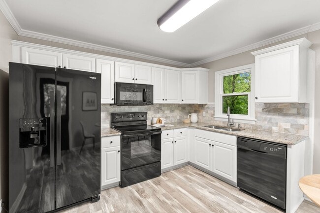 Building Photo - Beautiful home just north of downtown Colu...