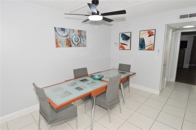 Building Photo - 12760 Indian Rocks Rd