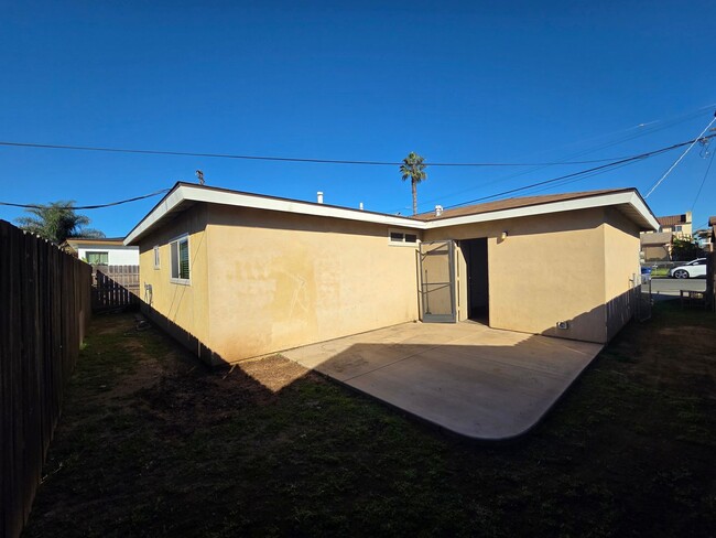 Building Photo - Two bedroom house for rent with garage