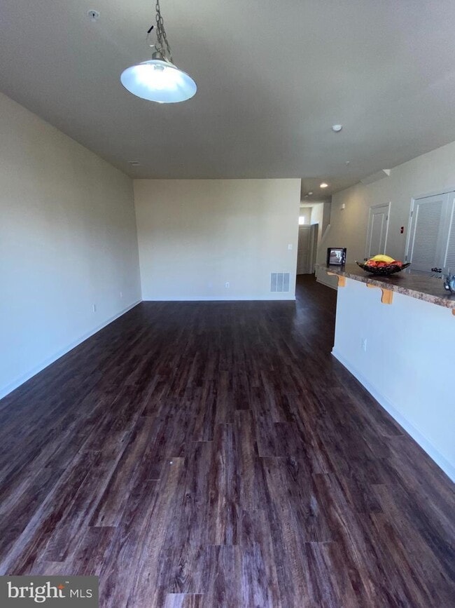 Building Photo - 234 Garrison Way