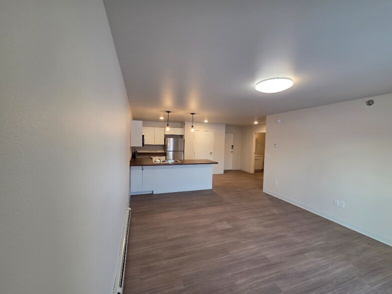 Building Photo - 211 1st Ave NW