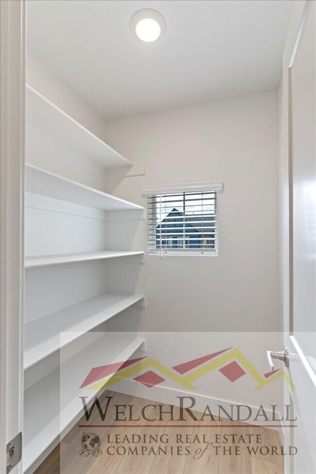 Building Photo - Brand New Townhome for Rent in West Haven
