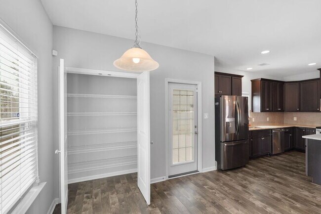 Building Photo - 137 Spoonbill Cir