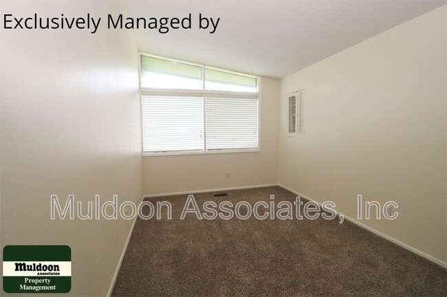 Building Photo - 59 W Old Broadmoor Rd