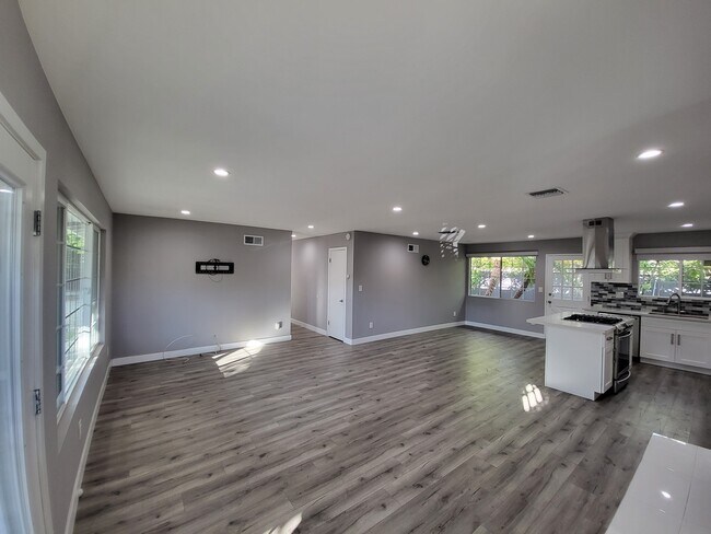 Building Photo - 19221 Napa St