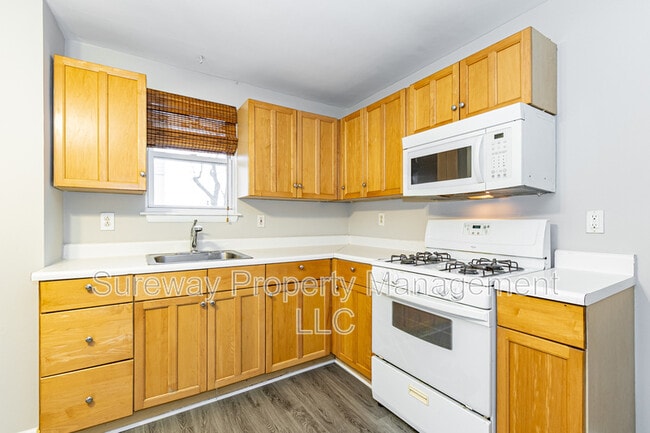 Building Photo - 238 N Main St