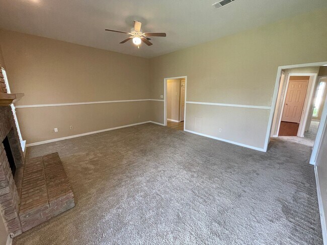 Building Photo - 4611 Colby Dr