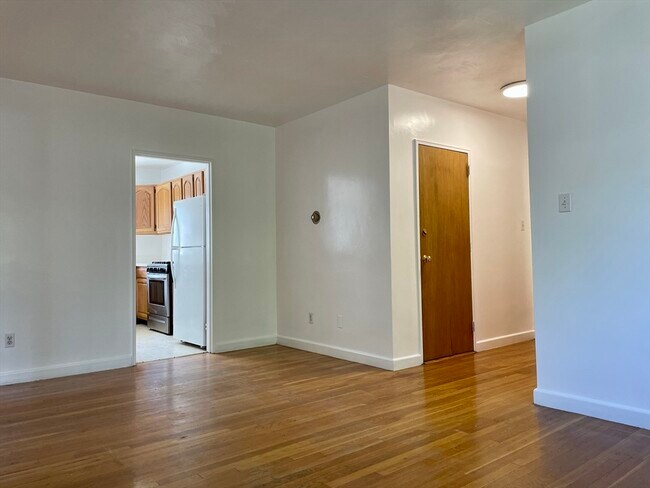 Building Photo - 76 Euston Rd