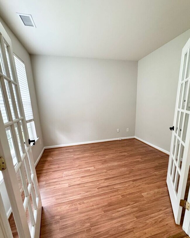 Building Photo - Fabulous Home in Ballantyne!!!