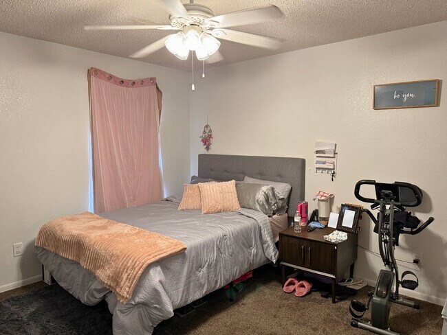 Building Photo - 5426 Ricci St