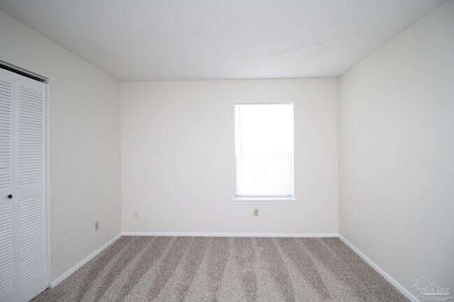 Building Photo - 6801 Tiki Ln