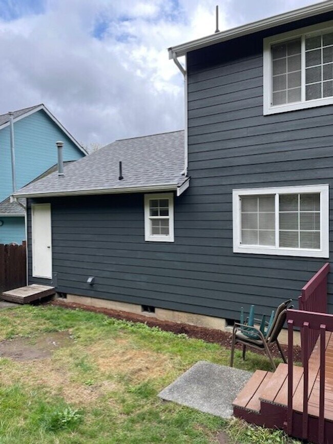 Building Photo - 1412 Sweetbay Dr
