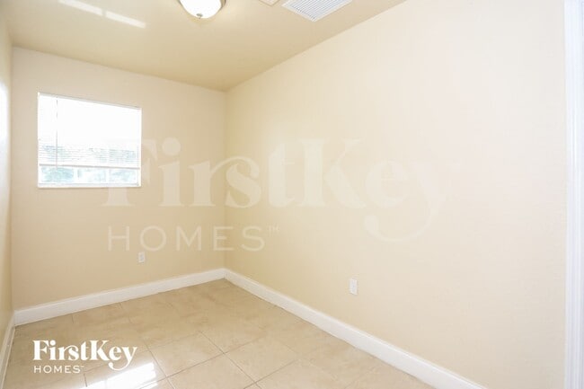 Building Photo - 4970 NW 12th St