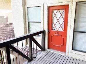 Building Photo - 806 W 24th St