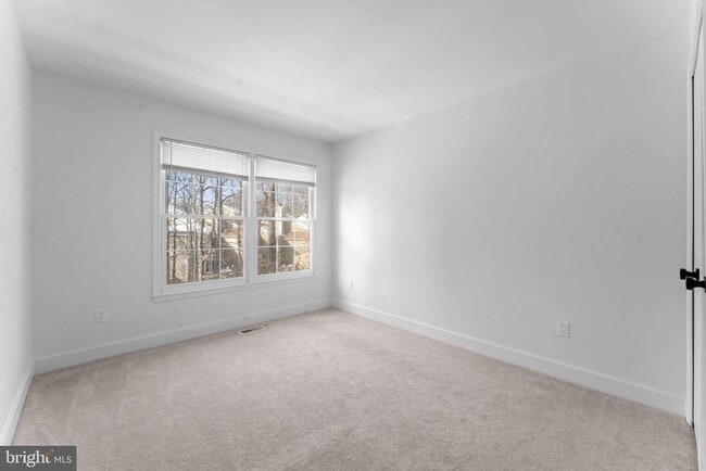 Building Photo - 11433 Heritage Oak Ct