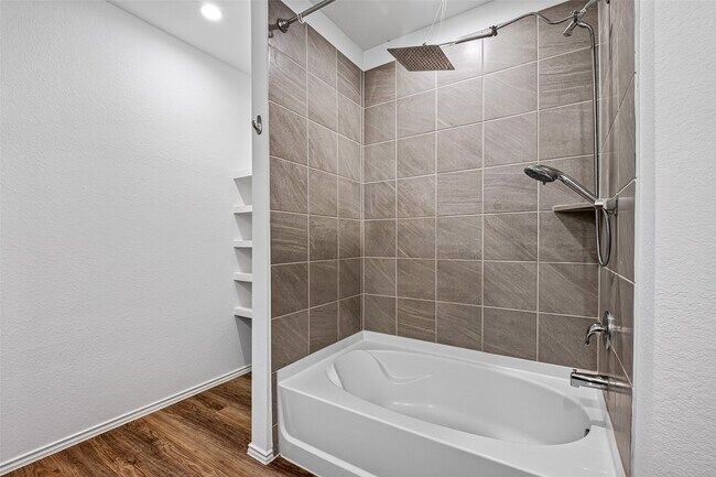 Building Photo - 1726 Windstone Rdg Dr