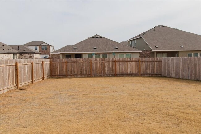 Building Photo - 1404 Aquilla Dr