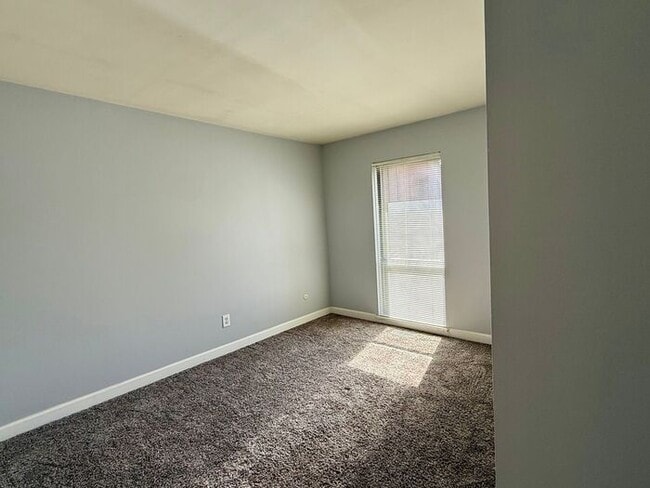 Building Photo - 3 Bed, 2.5 Bath in Little Turtle