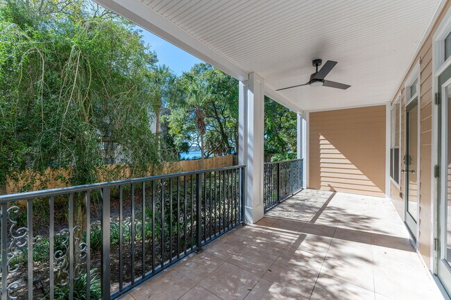 Building Photo - 159 Brooks St SE