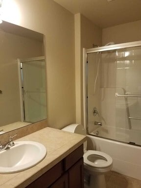 Building Photo - AVAILABLE NOW PLUS $500 MOVE IN CREDIT Gorgeous luxury 4 Bed Home in Bothell/Mill Creek with Gara...