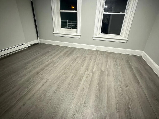 Building Photo - 1150 Mary St