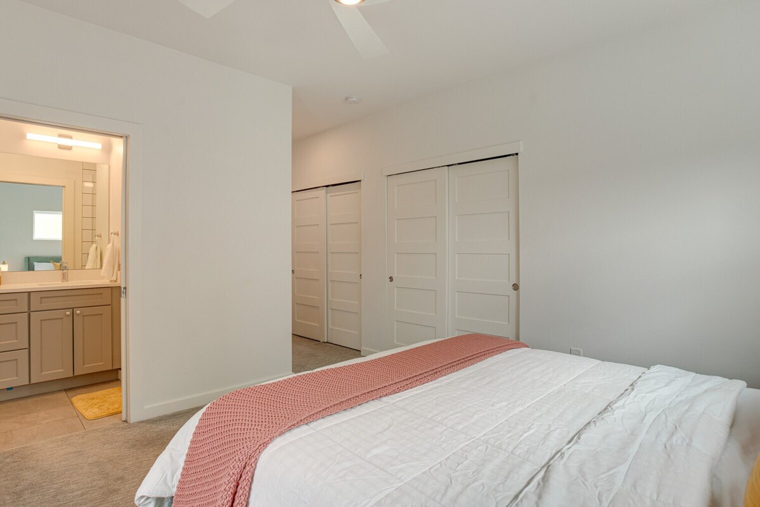 Building Photo - 3890 W 13th Ave