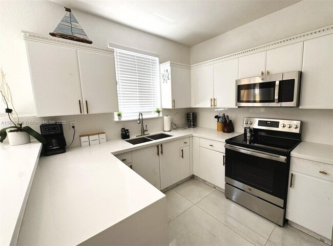 Building Photo - 7020 NW 177th St