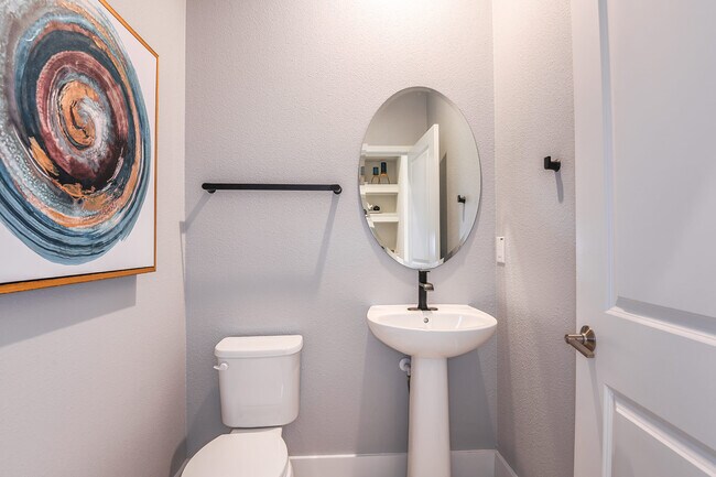 PowderBath , 1/2 bath - 2537 Arbor Wind