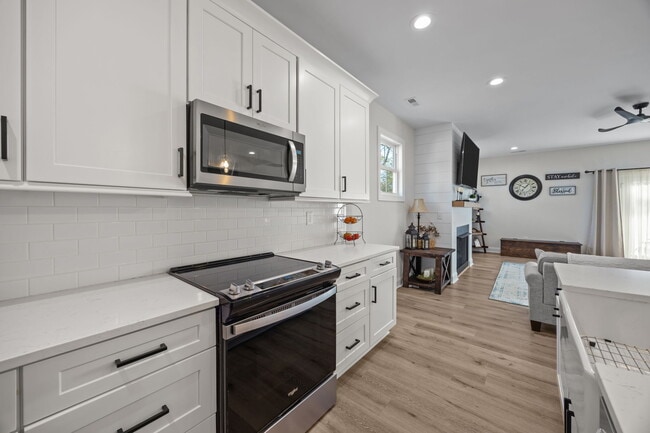 Building Photo - 346 Gun Club Dr