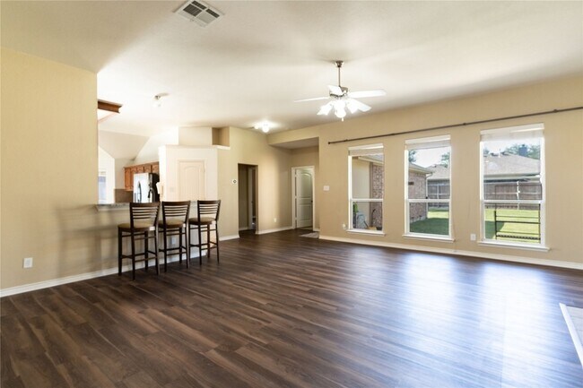 Building Photo - 343 Montana Trail