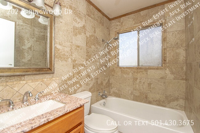 Building Photo - 202 Springwood Dr
