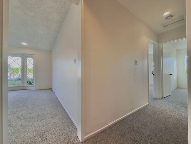 Building Photo - 2603 Phelan Ln