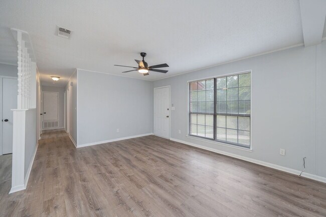 Building Photo - 3504 Horne Hollow Rd
